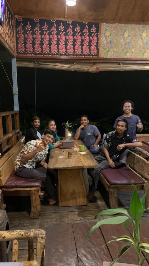 Aussie Inn Bukit Lawang Exterior photo