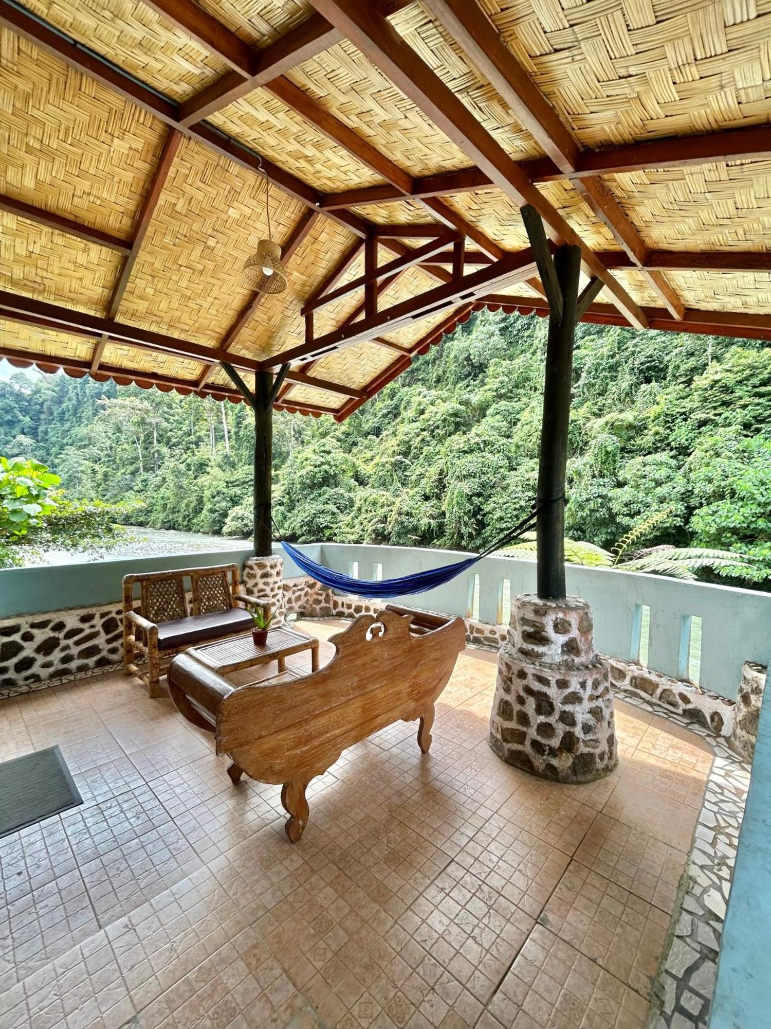 Aussie Inn Bukit Lawang Exterior photo
